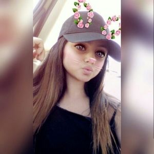 Meet your Posher, Briana